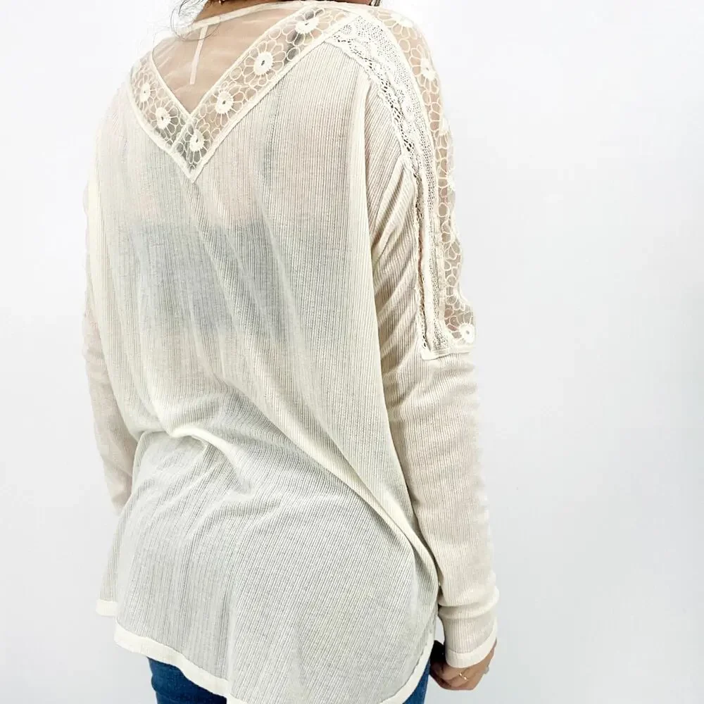 Free People White Long Sleeve V-Neck Lace long sleeve top‎